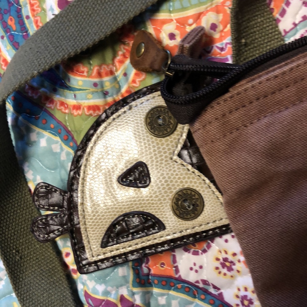 Chala Handbag - Picture 3 of 4
